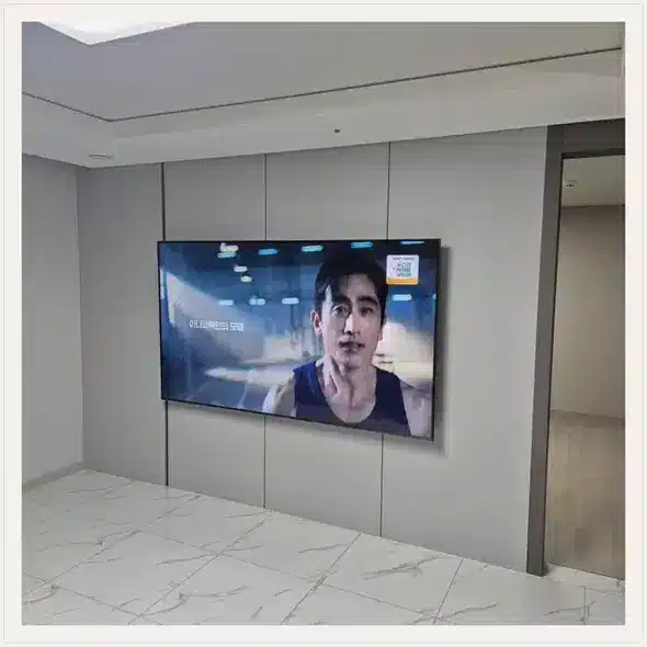 벽걸이TV 설치 참고 이미지 16-90 두 번째 사진